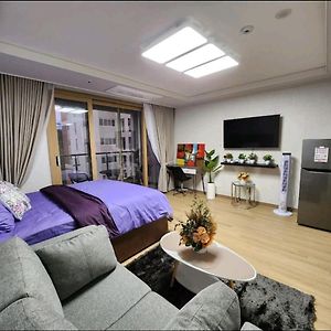 Condo In Clark Pampanga Beside Hilton Hotel And Casino